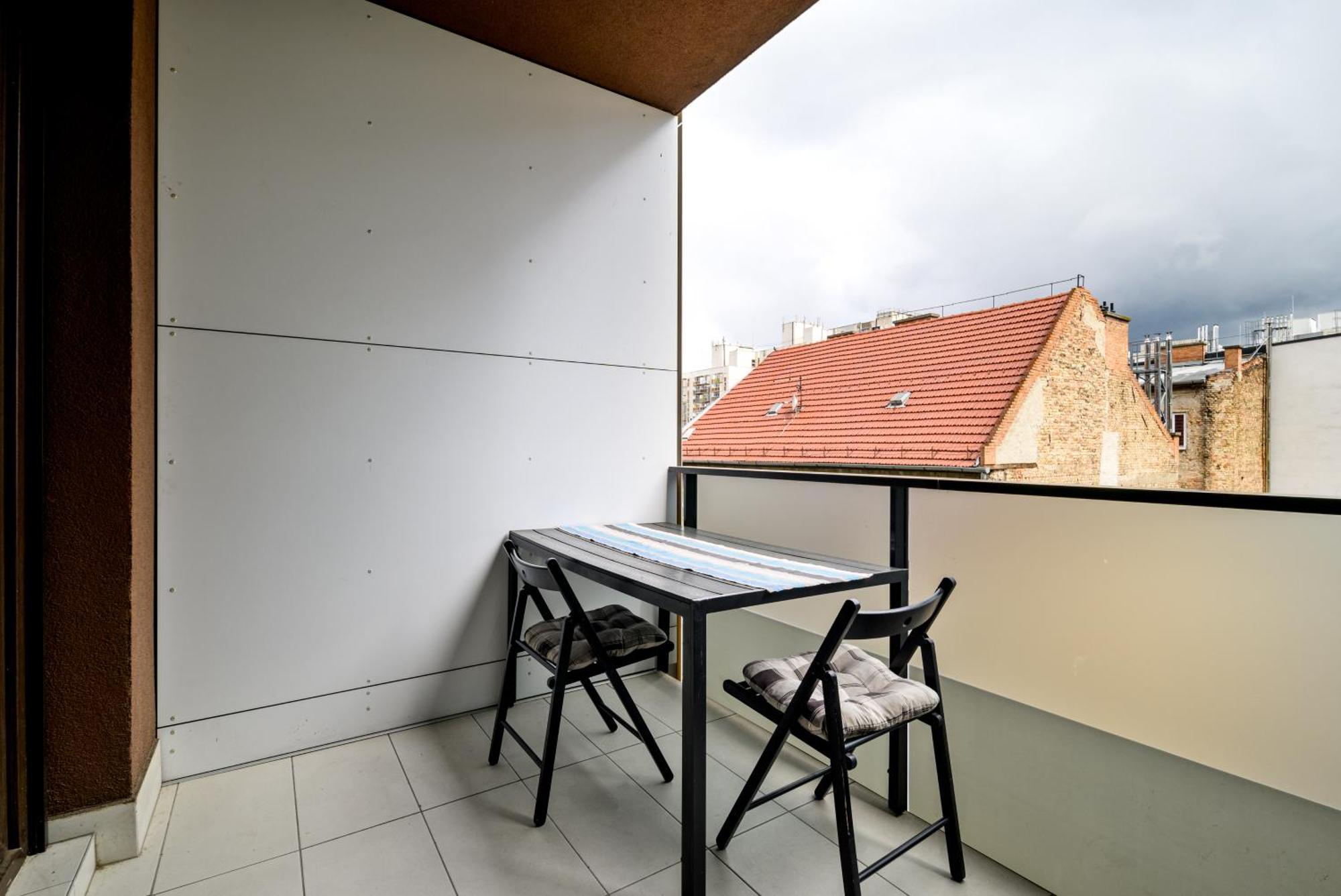 Atrium Residence Deluxe Suite-Free Parking Garage Same Building Budapest Esterno foto